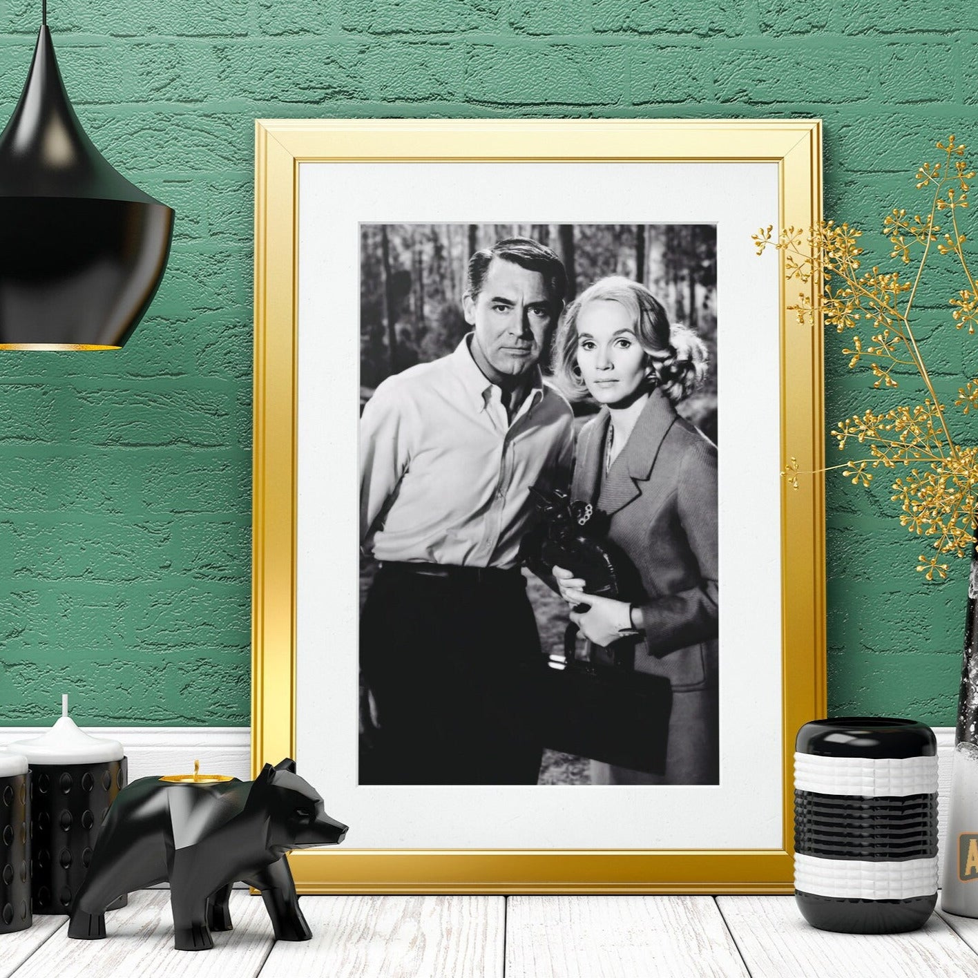 North by Northwest -- 8.5" x 11" Deluxe Art Print || Cary Grant & Eva Marie Saint in Hitchcock Masterpiece!