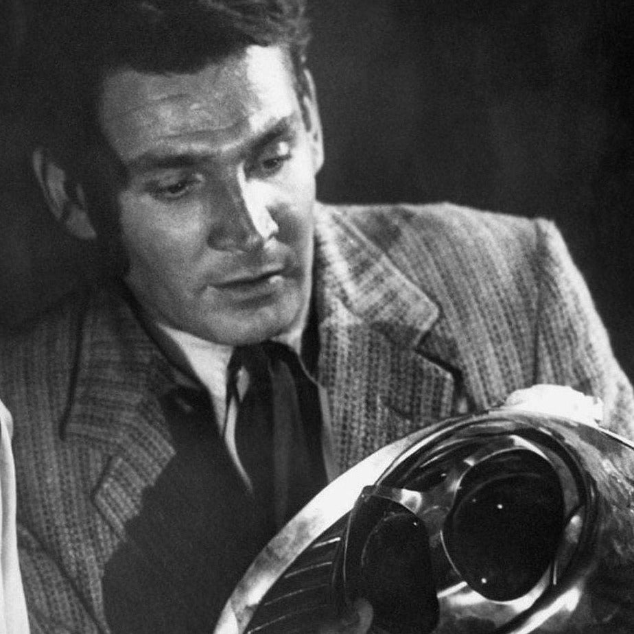 War of the Worlds -- Deluxe 8.5" x 11" Wall Art Print || Gene Barry &  Ann Robinson Find the Martian Spy Tentacle!