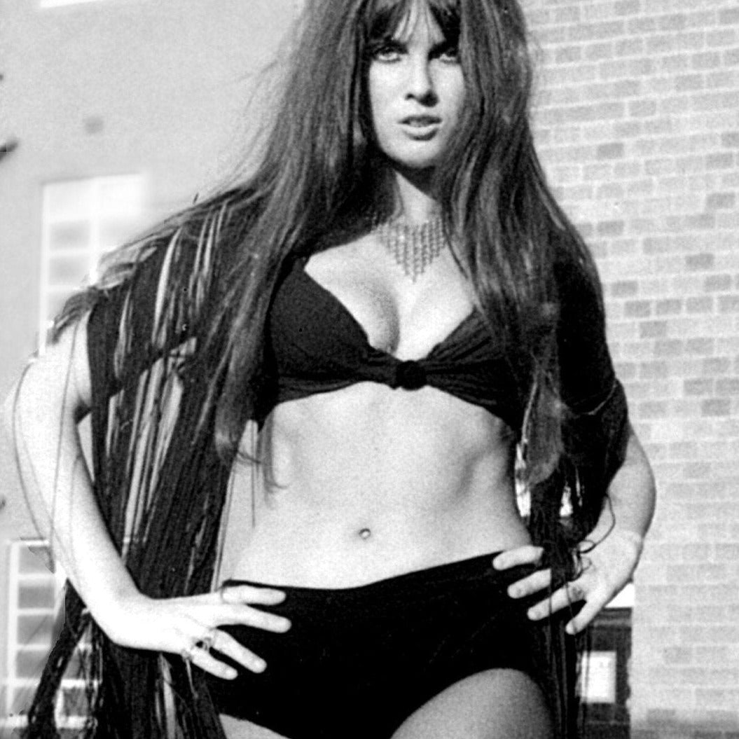 Caroline Munro -- Deluxe 11" x 17" Poster Size || Sexy Vampire Mistress!